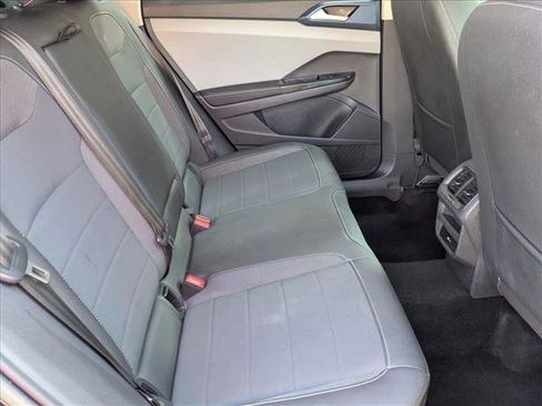 Used 2024 Volkswagen Taos SE image 20