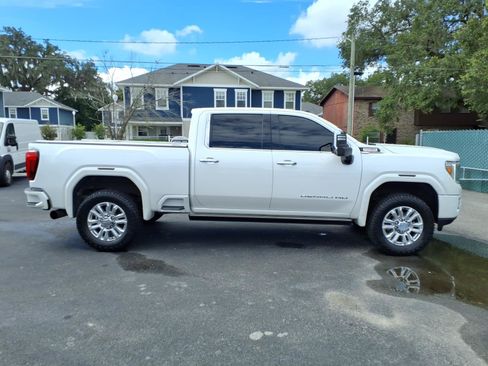 Used 2022 GMC Sierra 2500 Denali AWD/4WD image 6