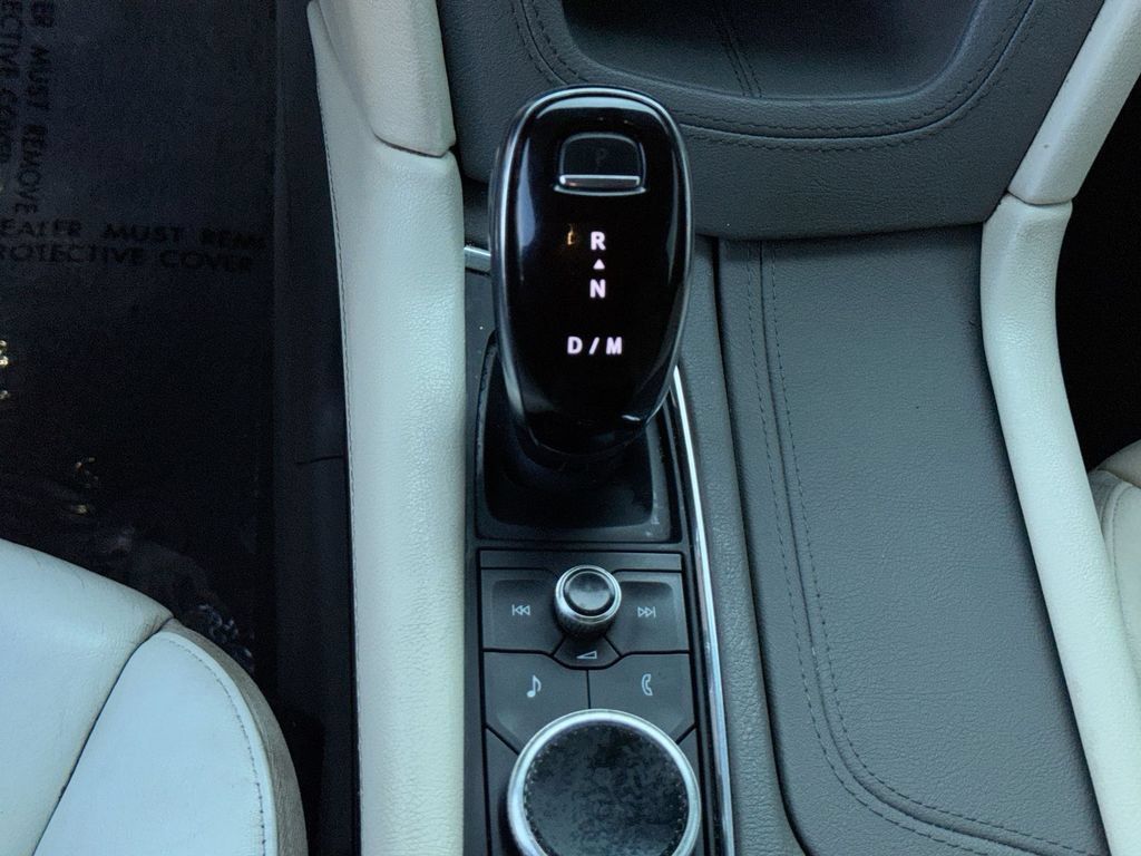 Used 2020 Cadillac XT6 Premium Luxury FWD image 23