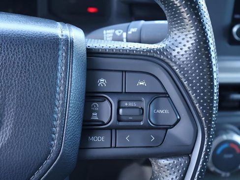 Used 2024 Toyota Tacoma SR5 AWD/4WD image 32