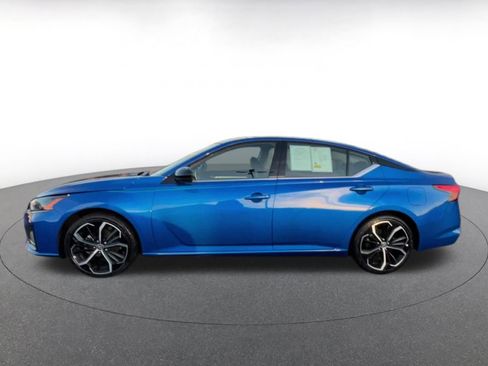 Used 2025 Nissan Altima 2.5 SR image 9