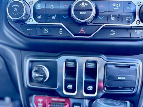 Used 2019 Jeep Wrangler Rubicon image 74