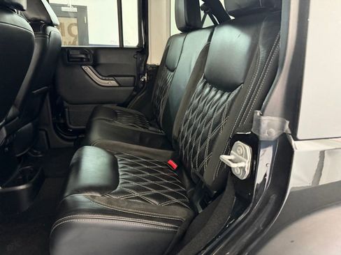Used 2017 Jeep Wrangler Unlimited Sport w/ Quick Order Package 24S AWD/4WD image 14