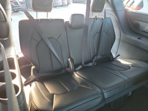 New 2026 Chrysler Pacifica Select FWD image 20