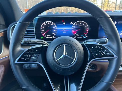 Used 2024 Mercedes-Benz GLE 350 4MATIC image 15