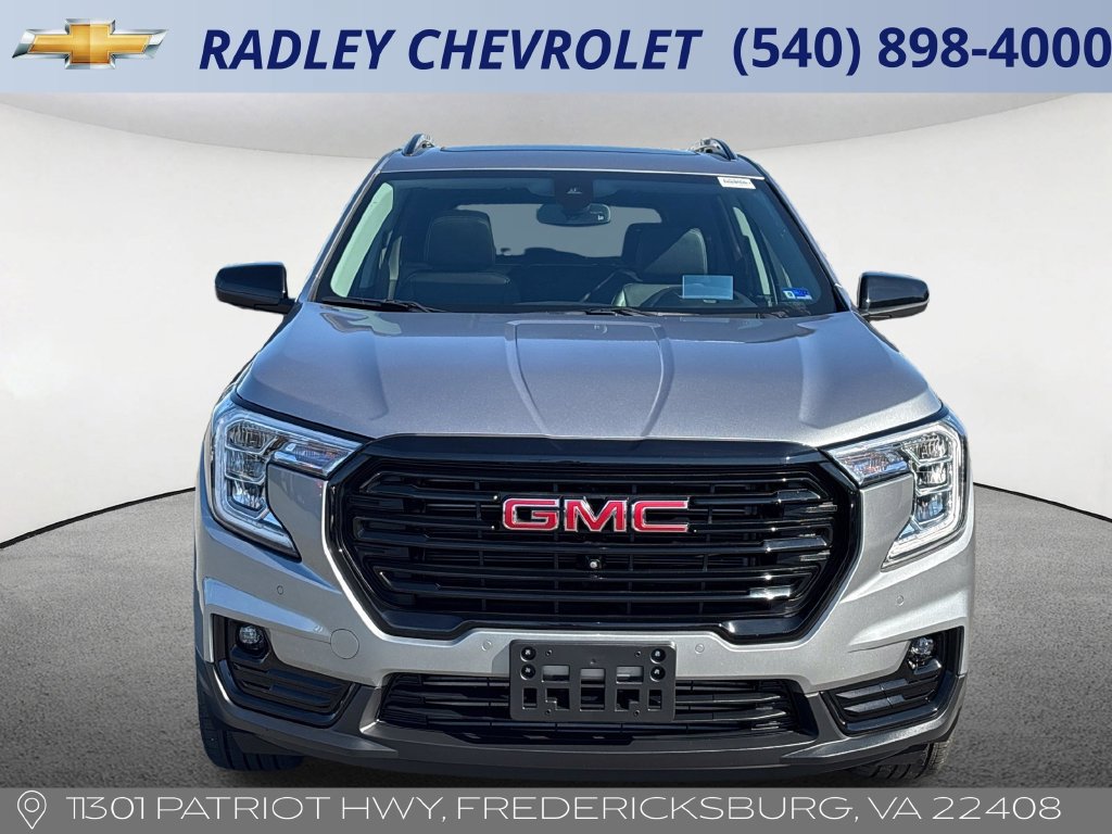 Certified 2023 GMC Terrain SLT w/ Tech Package AWD/4WD image 23