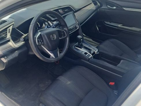 Used 2016 Honda Civic EX image 2