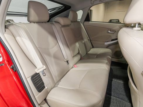 Used 2012 Toyota Prius Three image 28