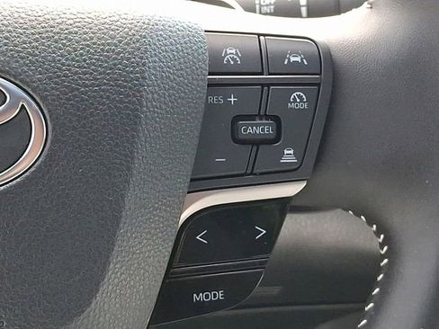 Used 2025 Toyota Camry SE w/ Multimedia Upgrade Package FWD image 22