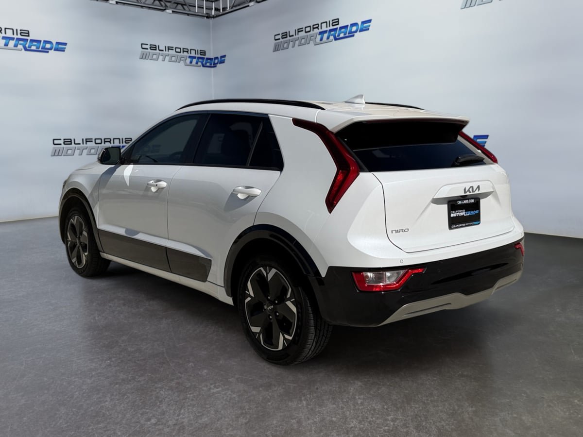 Used 2023 Kia Niro Wind FWD image 7