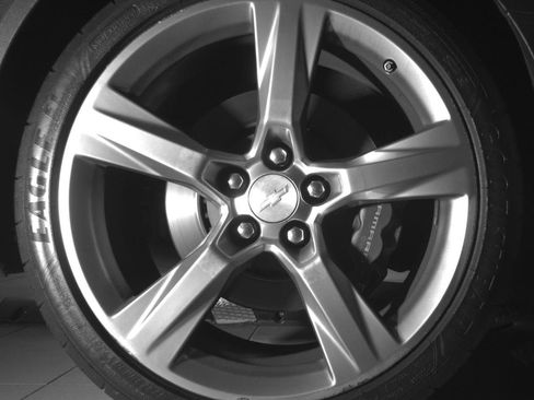 Used 2017 Chevrolet Camaro SS image 14