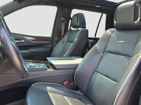 Used 2022 Cadillac Escalade Premium Luxury w/ LPO, Radiant Package RWD image 7