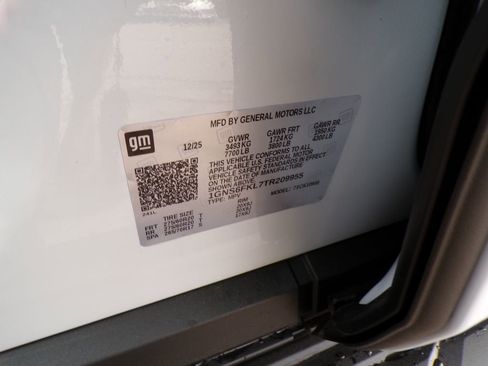 New 2026 Chevrolet Suburban Premier AWD/4WD image 36