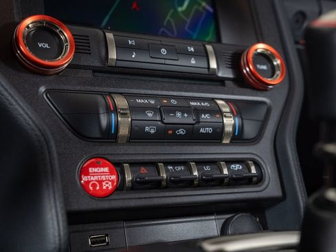 Used 2018 Ford Mustang Shelby GT350 w/ Electronics Package RWD image 19