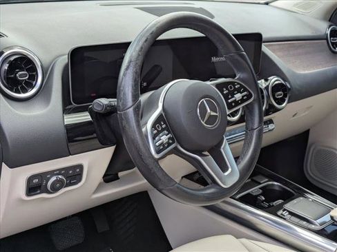 Certified 2021 Mercedes-Benz GLA 250 4MATIC image 10