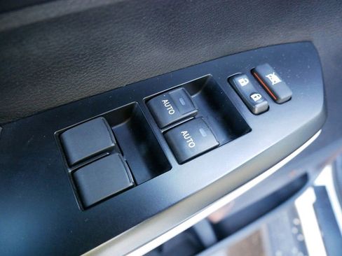 Used 2021 Toyota Tundra Limited image 11