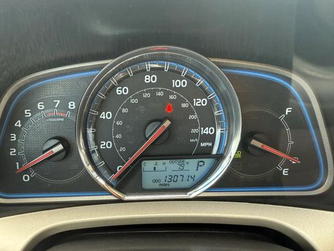Used 2014 Toyota RAV4 Limited AWD/4WD image 9