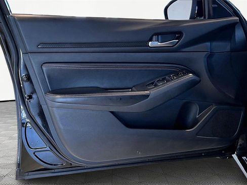 Used 2022 Nissan Altima 2.5 SR image 23