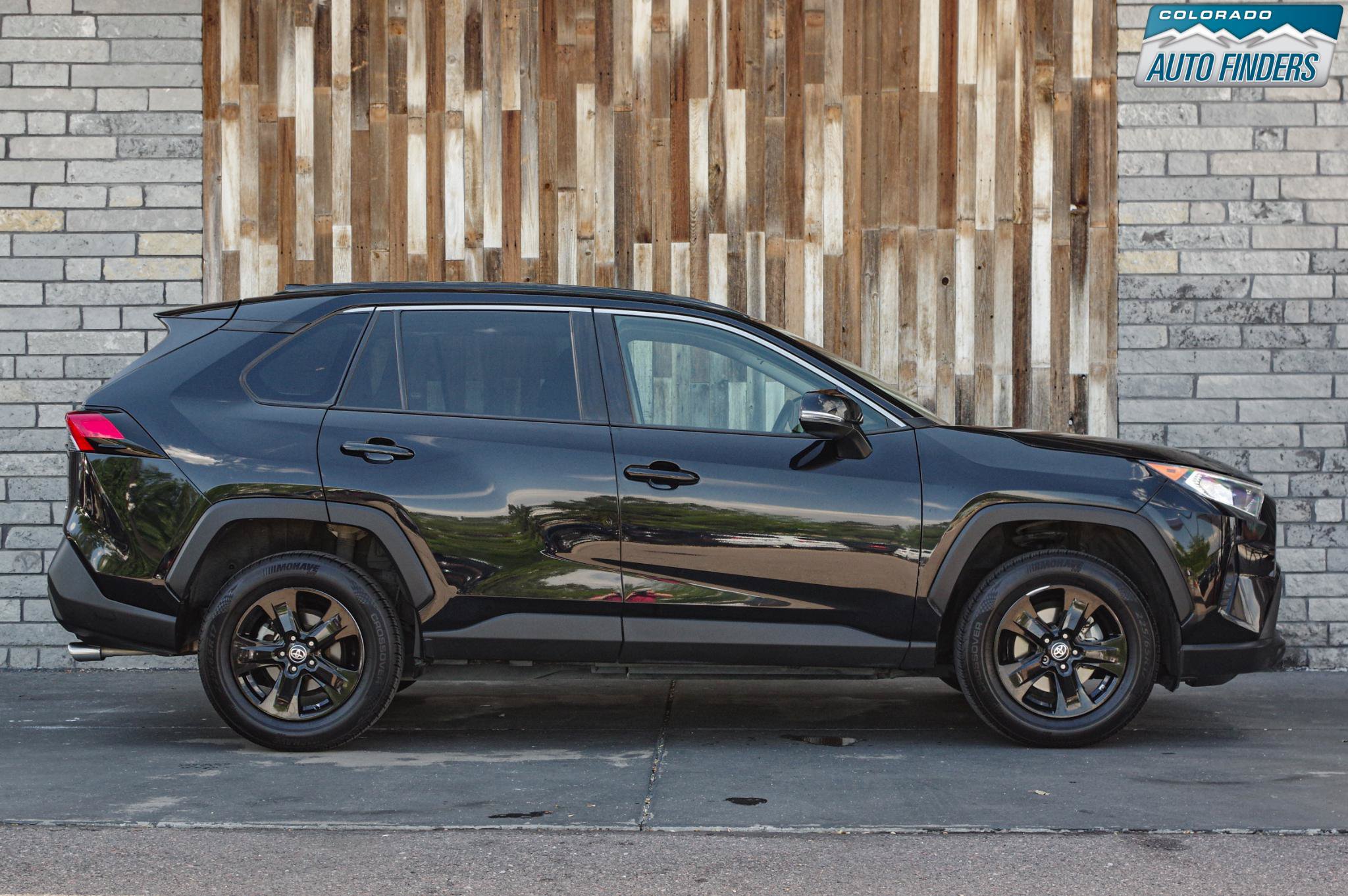 Used 2021 Toyota RAV4 XLE AWD/4WD image 8