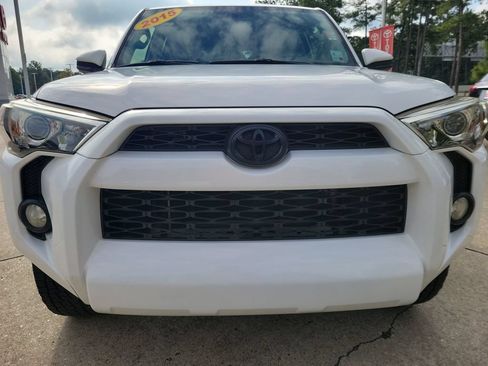 Used 2015 Toyota 4Runner SR5 RWD image 4
