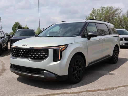 New 2026 Kia Carnival SX Prestige FWD image 3