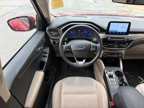 Used 2020 Ford Escape Titanium w/ Titanium Premium Package 2.0 AWD/4WD image 20