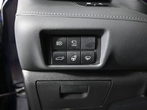 Used 2022 Toyota Highlander Platinum image 25