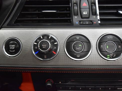 Used 2015 BMW Z4 sDrive35is RWD image 30