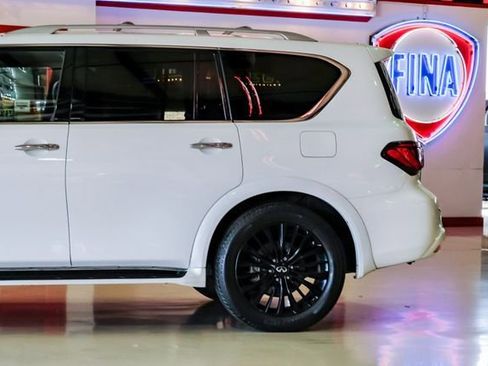 Used 2021 INFINITI QX80 Sensory w/ All-Season Package image 13