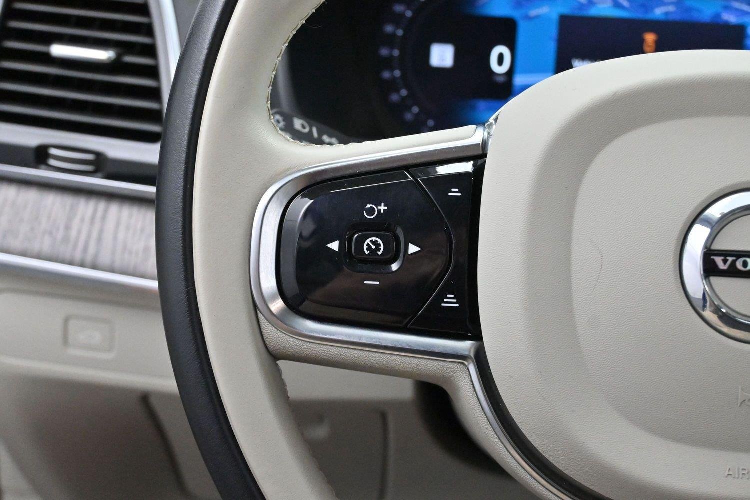 Used 2023 Volvo XC90 B6 Plus w/ Protection Package AWD/4WD image 18