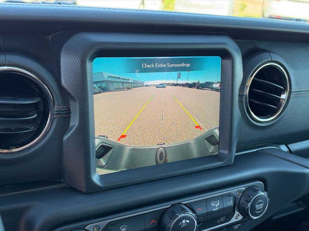 Used 2023 Jeep Gladiator Overland AWD/4WD image 25