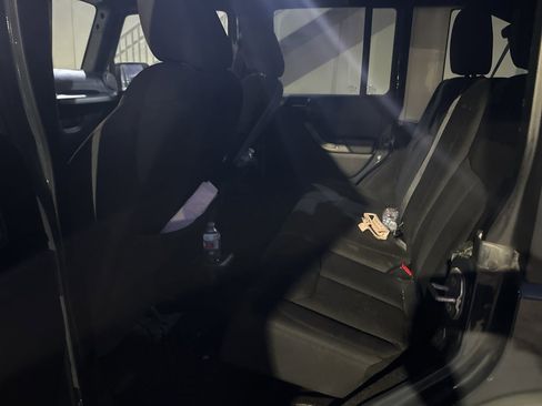 Used 2016 Jeep Wrangler Unlimited Sport w/ Quick Order Package 24S image 7