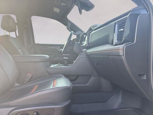 Used 2023 GMC Sierra 1500 AT4 w/ AT4 Premium Package image 15