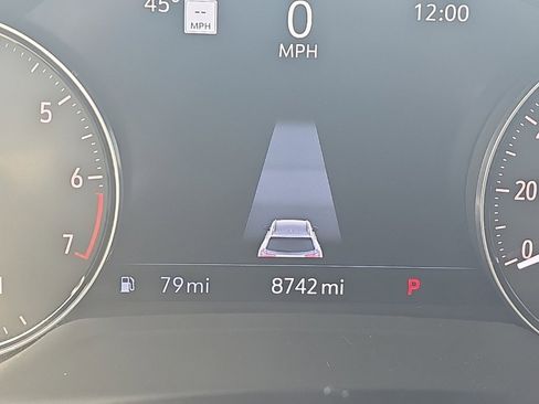 Used 2023 Buick Envision Avenir image 11