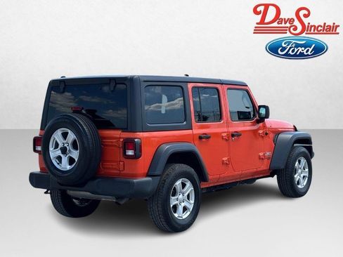 Used 2018 Jeep Wrangler Unlimited Sport S AWD/4WD image 7