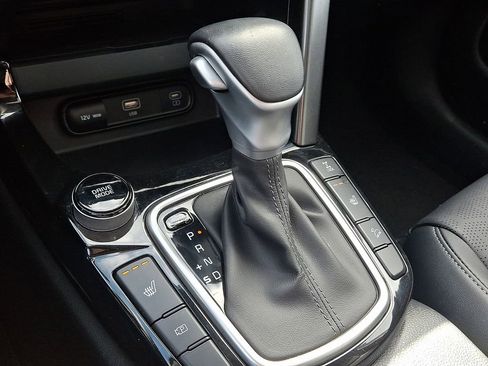 Used 2024 Kia Seltos EX image 18