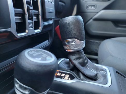 Certified 2022 Jeep Wrangler Unlimited Sahara image 30