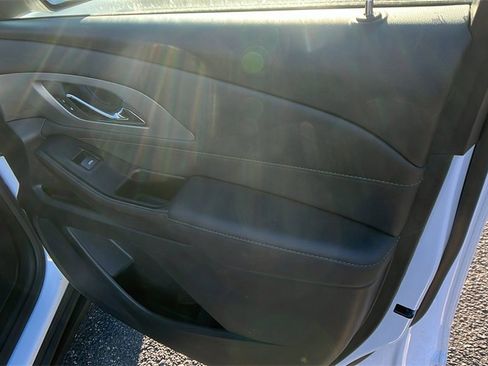 Certified 2023 Chevrolet Traverse LT image 16