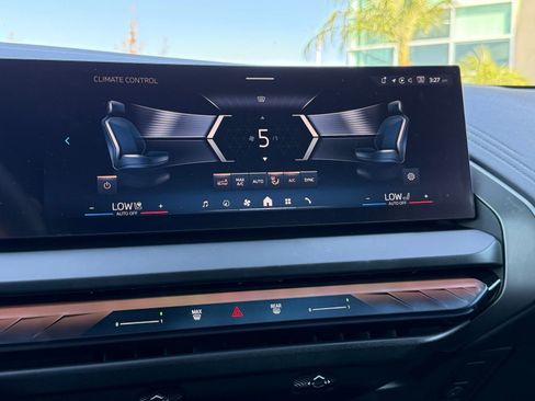 Used 2026 BMW X3 xDrive30 w/ Premium Package image 31