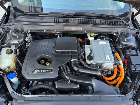 Used 2020 Ford Fusion SE image 17