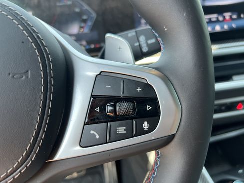 Used 2025 BMW X5 M60i AWD/4WD image 20