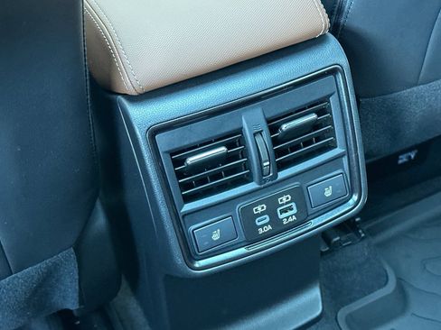 Used 2025 Subaru Forester Touring w/ Popular Package - Touring image 14