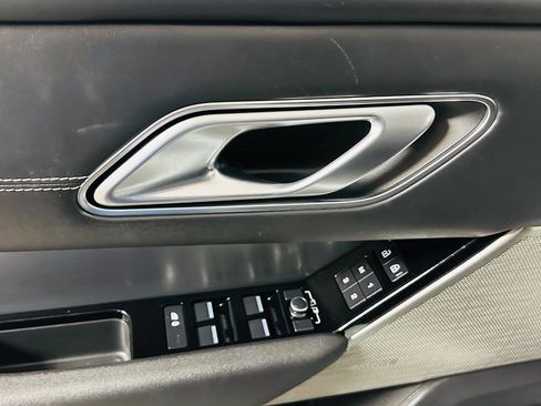 Used 2022 Land Rover Range Rover Velar R-Dynamic S AWD/4WD image 23