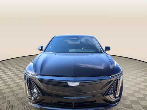 New 2027 Cadillac Lyriq Sport w/ LPO, ONYX Package AWD/4WD image 12