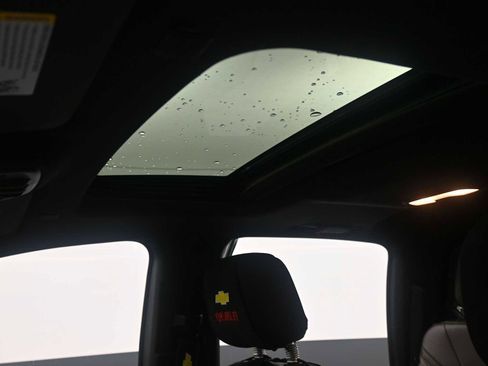 Used 2025 Chevrolet Colorado ZR2 image 11