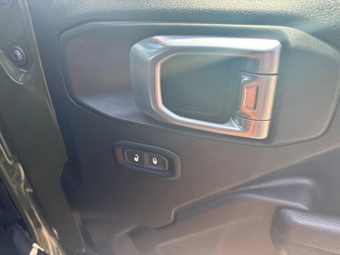 Used 2023 Jeep Wrangler Sport AWD/4WD image 20