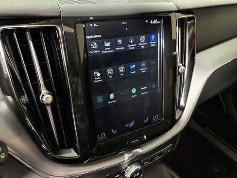 Used 2018 Volvo XC60 T6 Momentum w/ Vision Package image 26