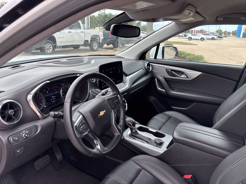 Used 2024 Chevrolet Blazer LT FWD image 9