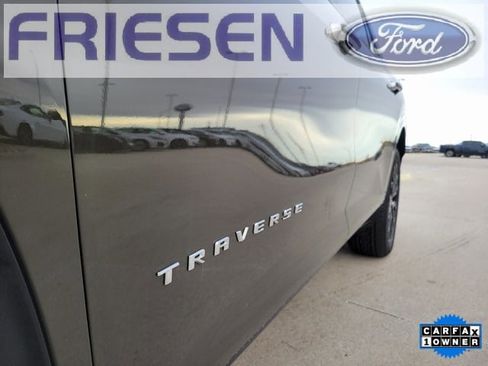 Used 2024 Chevrolet Traverse RS image 10