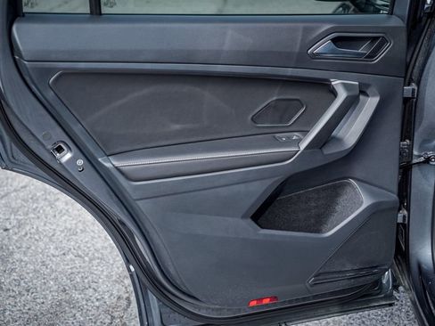 Used 2024 Volkswagen Tiguan S image 28